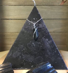 Black Tourmaline Pyramids for Dispelling Negative Energies - AlternateHealing.net